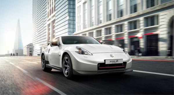 Photograph Carl Lyttle Gtr Nismo Front on One Eyeland